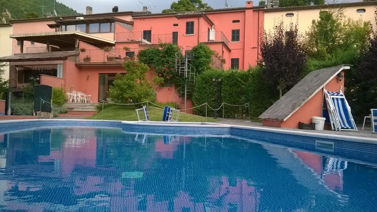 Albergo Montenerone Piobbico Exterior photo