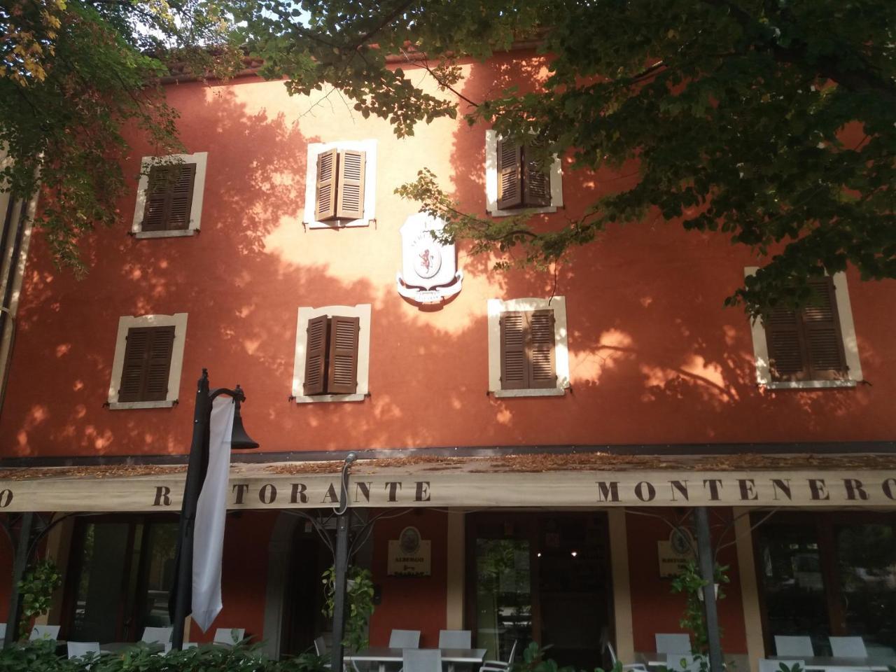 Albergo Montenerone Piobbico Exterior photo